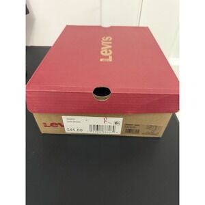 Levi's Boys Chelsea Boots Size 4 New In Box Dark Brown